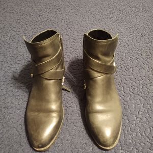 Ralph Lauren Black Leather ankle boots.